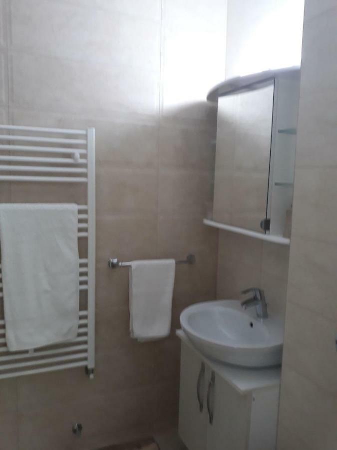 Apartament Coresi Brasov Luaran gambar
